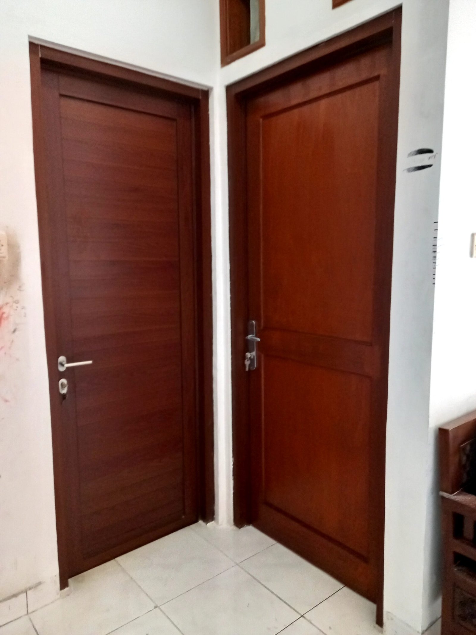 Pintu kayu & pintu aluminium pakai serat kayu, Bekasi Pak Fauzan, TKM