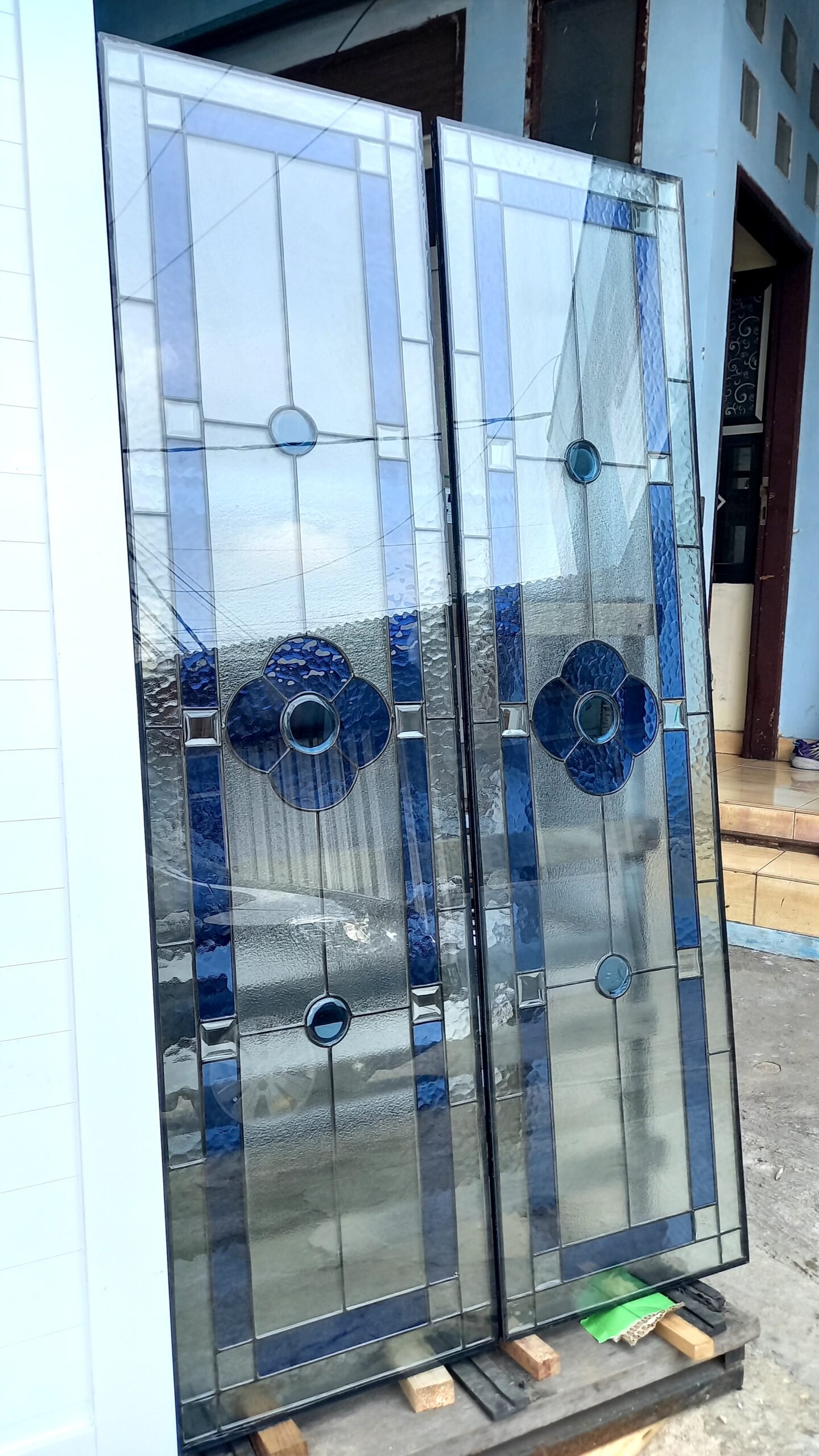 kaca patri art glass untuk resto jepang jakarta