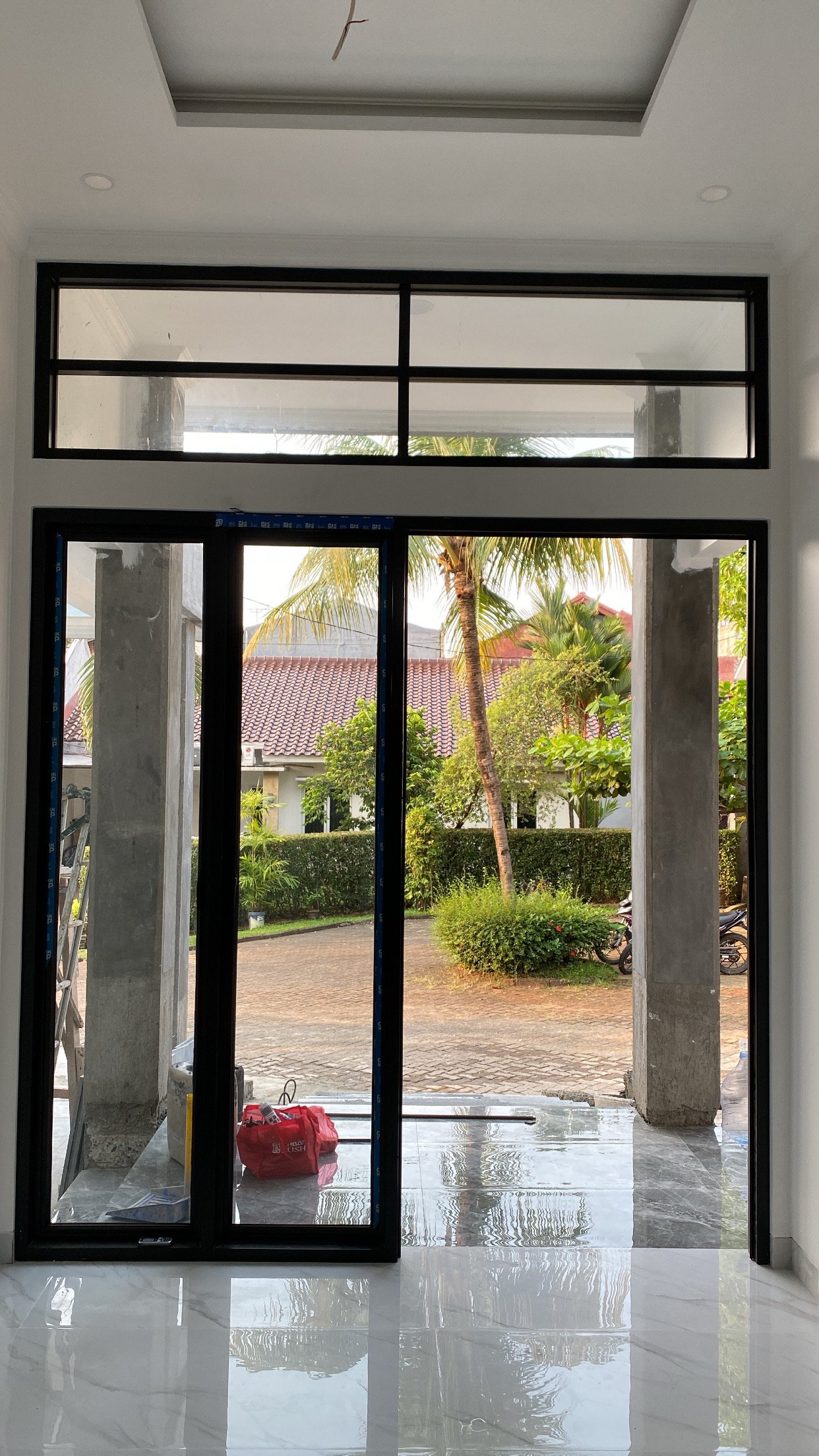 Pintu aluminium atas kaca mati, bekasi