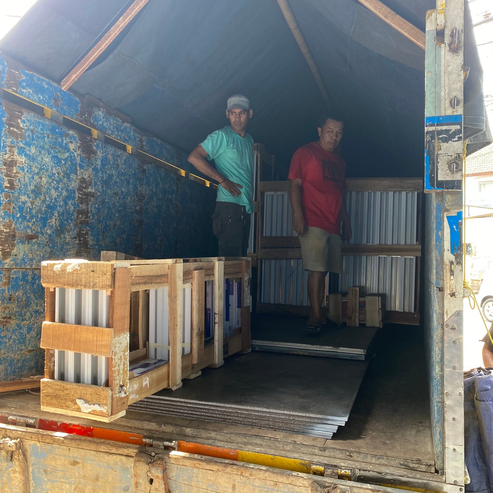 kaca mati shipping ke kalimantan