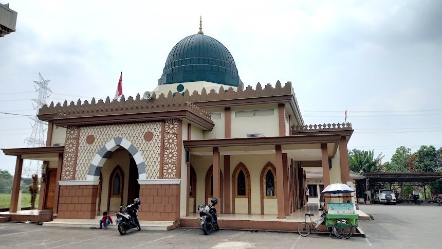 Project TKM Group pemasangan kaca mati di Masjid daerah Pulogebang, Jakarta