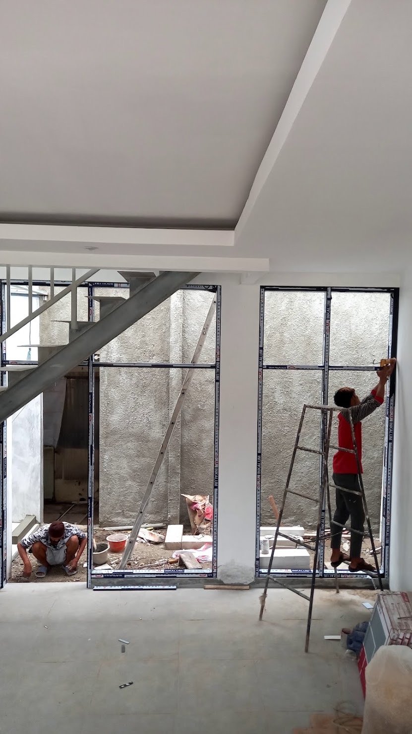 Jendela dan kaca mati project 1 rumah aluminium di daerah Bekasi (dekat terminal)